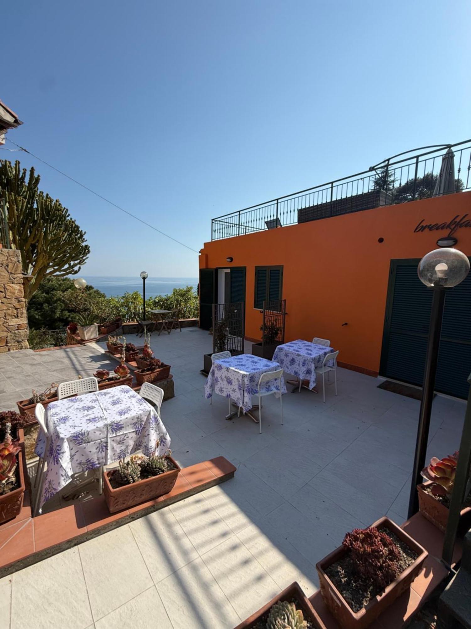 Agriturismo Un Mare Di Fiori Ventimiglia Exterior foto