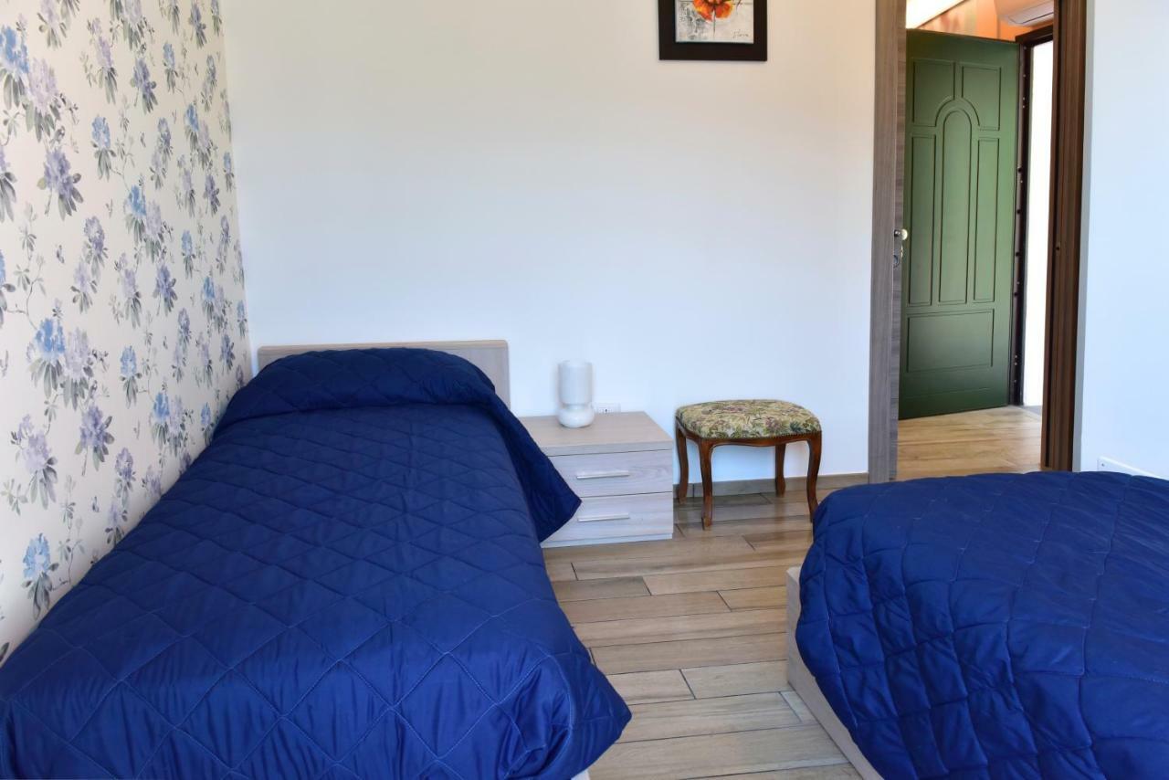 Agriturismo Un Mare Di Fiori Ventimiglia Exterior foto